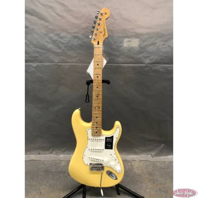 Fender Player Stratocaster with Maple Fretboard Buttercream image 3