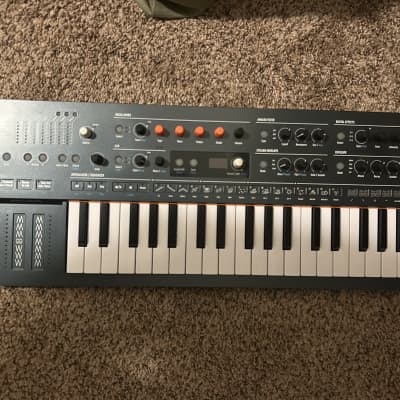 Arturia MiniFreak 37-Key 6-Voice Polyphonic Hybrid Synthesizer