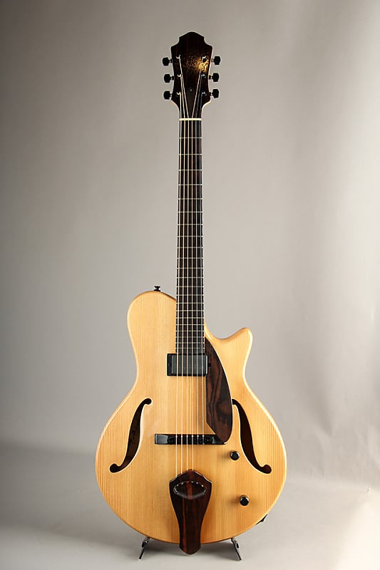 Nishgaki Guitars Arcus Thinbody Archtop Natural