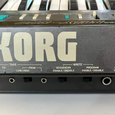 Korg Poly-800 Polyphonic Analog Synthesizer image 3
