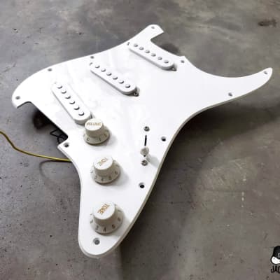 Stratocaster SSS Loaded Pickguard #30 (1990s White) image 11