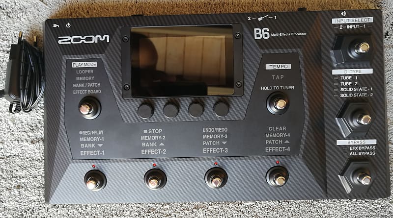 Zoom B6
