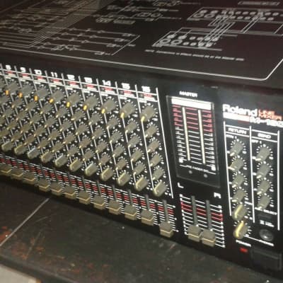 Roland M-16 16-Channel Line Mixer Used need work with first input channel bad signal red always image 4