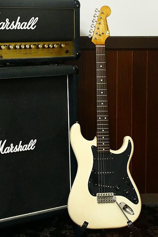 Fernandes FST-75 石ロゴ 1970年代 ストラトキャスター Fernandes FST-75 石ロゴ 1970年代 ストラトキャスター 楽器・機材