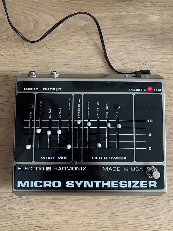 Electro-Harmonix Micro Synthesizer