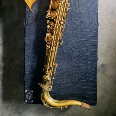 Selmer 80 Super Action Professional Model Tenor Saxophone - Dark-Lacquered Brass with Engraving image 1