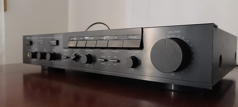 Yamaha  CX-600 Natural Sound Stereo Preamplifier 1989 black image 1