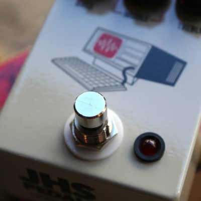 JHS Hard Drive White image 4