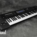 Korg TR 61-Key TR61 Music Workstation Synthesizer in Very Good Condition