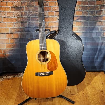 Martin HD-28V 2002 | Reverb