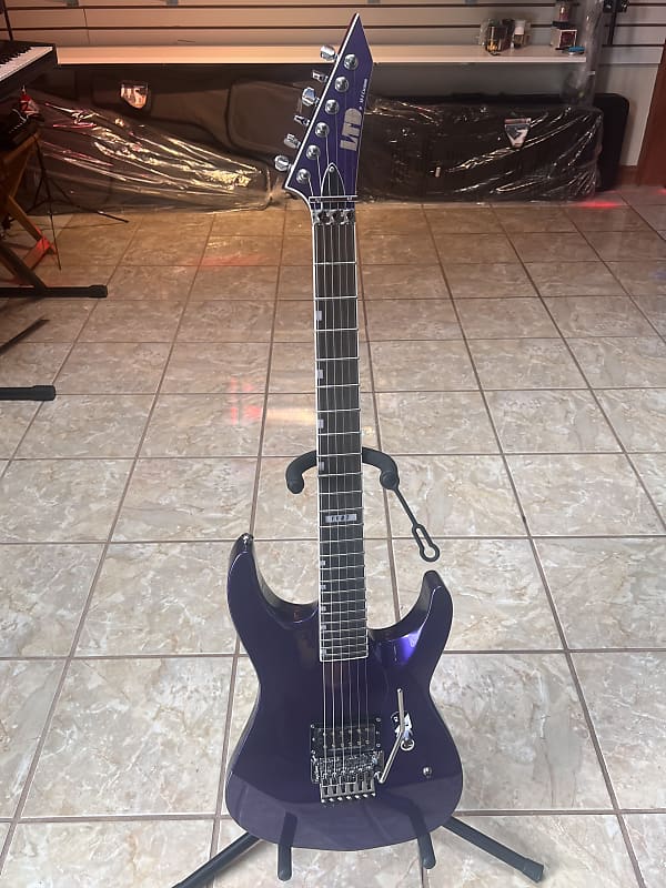 ESP LTD M-1 Custom '87 Electric Guitar - Metallic Purple ESP LTD M-1 Custom '87 Electric Guitar - Metallic Purple