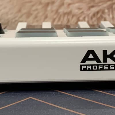 Akai MPK Mini MkII 25-Key MIDI Controller w/Gator Case/Midi USB image 2