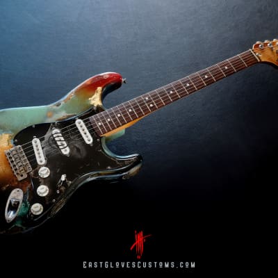 Fender Vintera ‘70s Stratocaster Sulf Green/Gold Leaf Heavy Aged Relic by East Gloves Customs image 8