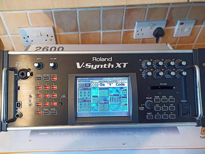 Roland V-Synth XT Rackmount Digital Synthesizer | Reverb