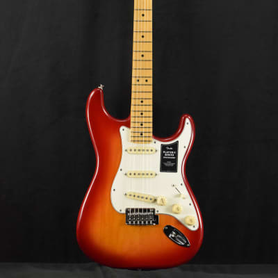 Mint Fender Player II Stratocaster Aged Cherry Burst Maple Fingerboard image 2