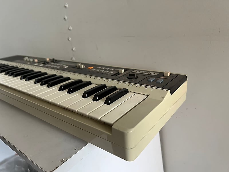 CASIO Casiotone MT-70（新品同様) シンセ 鍵盤 レトロ楽器 - 鍵盤楽器