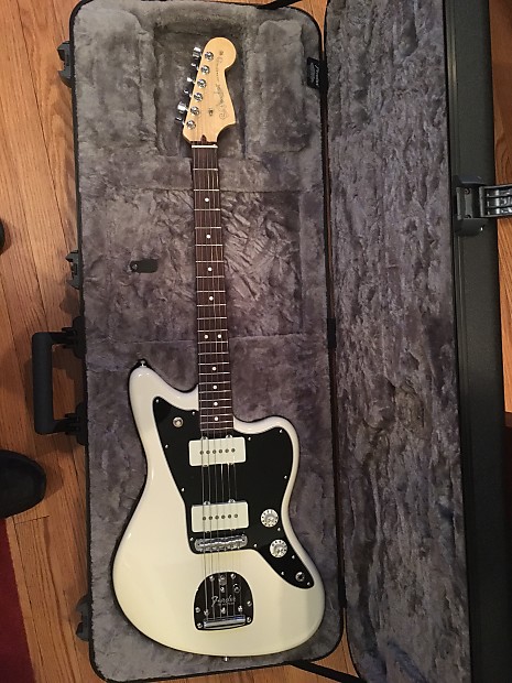 Fender American Pro Jazzmaster 2017 White body black pickguard