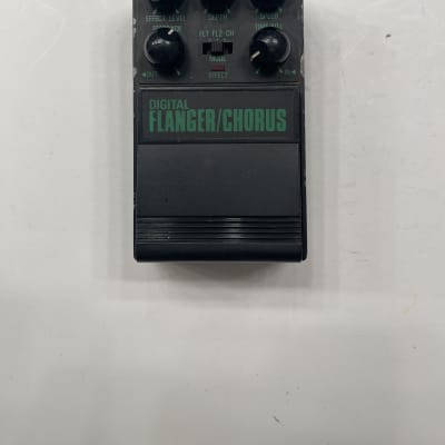 Aria DM-X10 Digital Chorus / Flanger Rare Vintage Guitar Effect