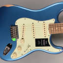Fender Vintera Road Worn 60’s Stratocaster-Lake Placid Blue