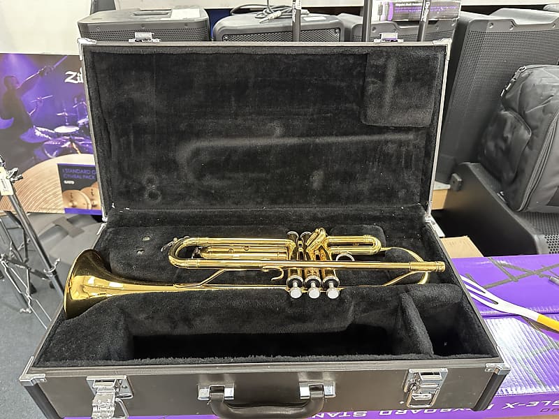 USED Yamaha Trumpet Reverb