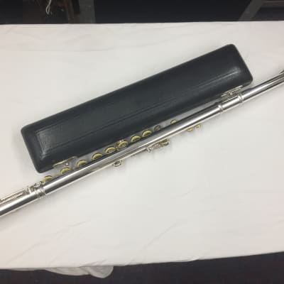 Verne Q Powell-Handmade-3 Digit Serial Number Flute-Restored-Pristine-Incredible! image 3