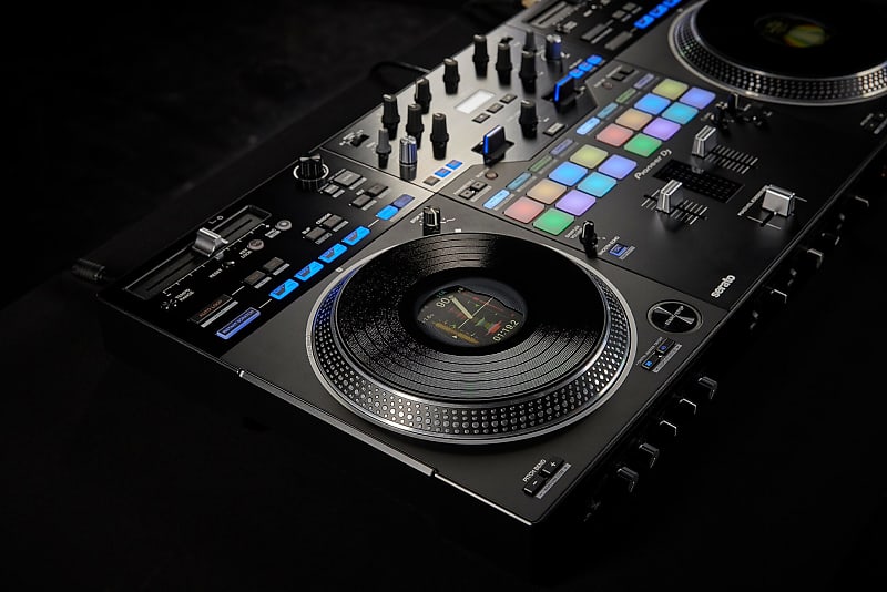 Pioneer DDJ-REV1 Serato Controller + LIFETIME ACCESS to REV1 5 DAY DJ – New  DJ Gear