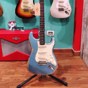 RebelRelic '62 S-Series Ice Metallic Blue Relic Stratocaster Fender Custom Shop (Serial: 62129) image 4