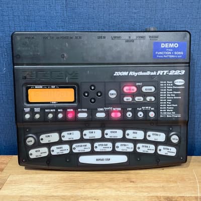 [Excellent] Zoom RhythmTrak RT-223 - Black