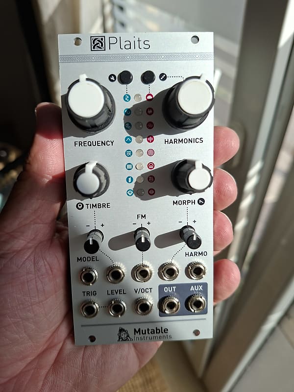 Mutable Instruments Plaits