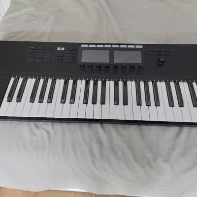 Native Instruments Komplete Kontrol S49 Mk2 | Reverb