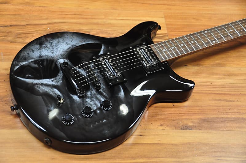 Hamer XT Series Archtop Flame Trans Black Double Cut Guitar