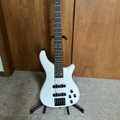 Rogue LX205B-PWH Series III 5-String Bass 2010s - Pearl White image 3