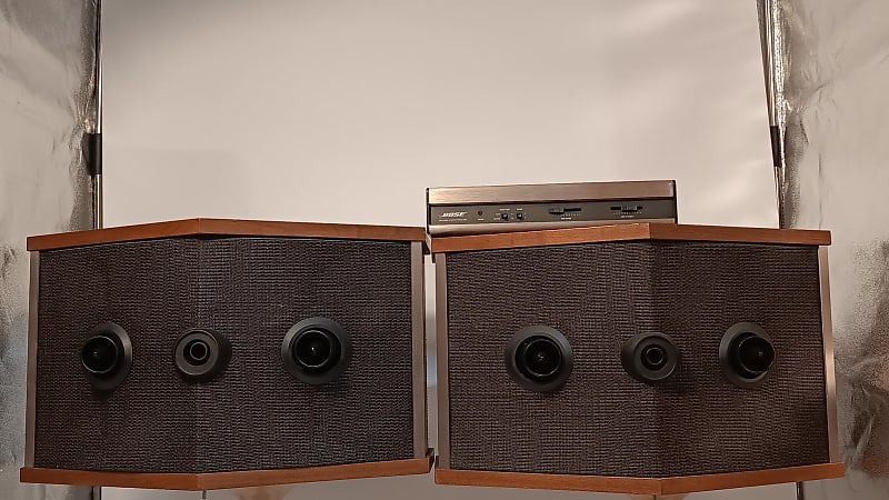 EXCELLENT SET BOSE 901-V SPEAKERS + EQ – 1-YEAR WRT – WIDE SOUNDSTAGE &amp; ICONIC DESIGN  			