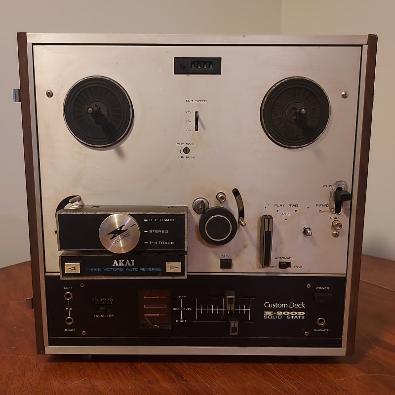 Akai X-200D Reel-to-Reel Tape Recorder/Player 1971-1975 - Silver