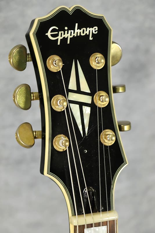 Epiphone Les Paul Custom MOD w Bigsby Ebony (S/N:8111504112 Epiphone Les Paul Custom MOD w Bigsby Ebony (S/N:8111504112