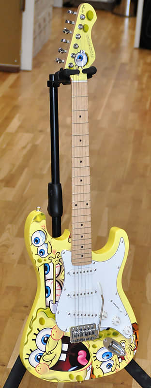 SpongeBob Kit Chitarra Elettrica Gialla 7/8 + amplificatore