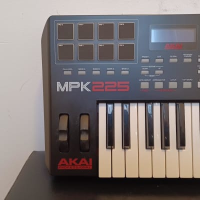 AKAI MPK225 MIDI Keyboard Controller - 2010s - Black/Red image 5