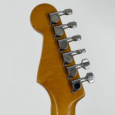 1991 Fender Squier Hank Marvin Japan Stratocaster – Fiesta Red image 6