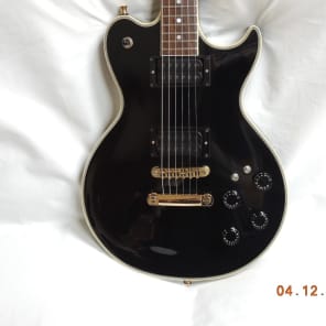 Electra Omega X210 1982 Les Paul type Electric Guitar, W/OHSC. image 5