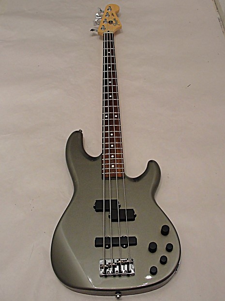 Fender Mexico Deluxe Zone Bass | eBay