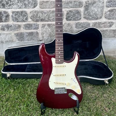 Fender 40th Anniversary American Standard Stratocaster with Rosewood Fretboard 1994 Limited Edition - Midnight Wine image 3