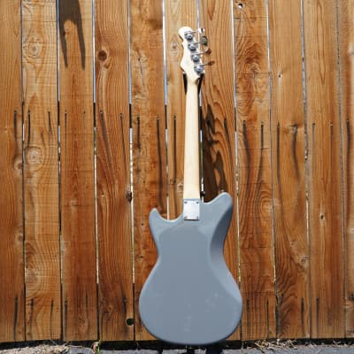 G&L USA Fullerton Deluxe Fallout Pearl Grey 4-String 30” Short Scale Bass w/ Deluxe Gig Bag NOS image 3