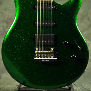 MUSICMAN LUKEⅢ  Emerald  Green  Sparkle Music Man Luke III Emerald Green Sparkle Emerald Green