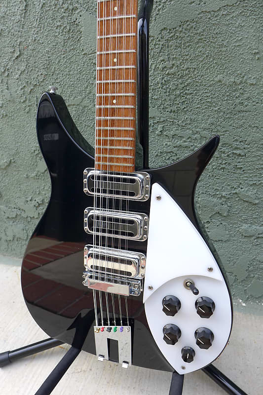 1986 RICKENBACKER 320/12V64 12 STRING ELECTRIC GUITAR 325/12
