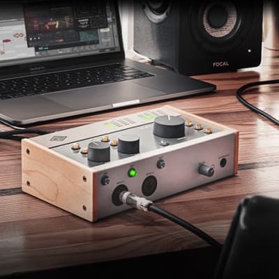Universal Audio Volt 476 | 4-in/4-out USB 2.0 Audio/MIDI Interface. New with Full Warranty! image 1