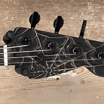 B&G Art Carved Spider Bass image 5