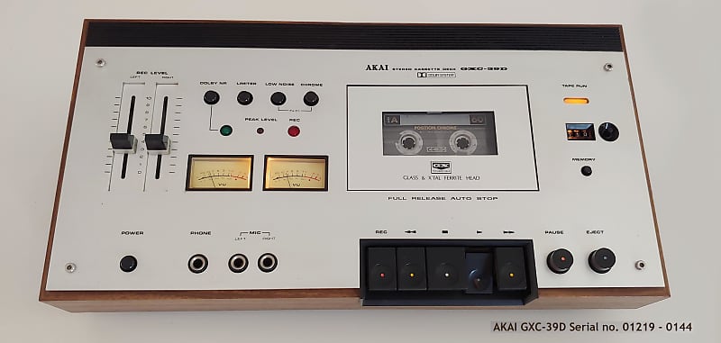 Beautiful, Iconic Akai GXC-39D 2 Head Stereo Cassette Deck/ Fully Serviced and Tested !!!  			