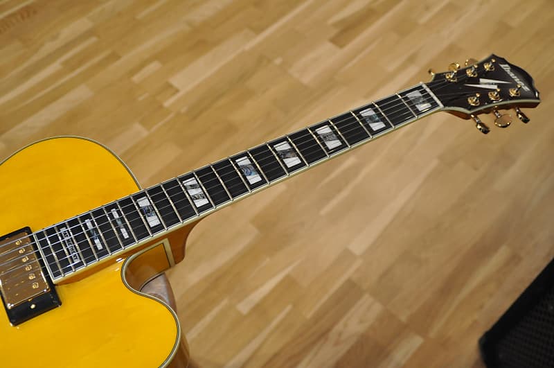 Ibanez PM2-AA Pat Metheny Signature PM2 Antique Amber w Ibanez PM2-AA Pat Metheny Signature PM2 Antique Amber w