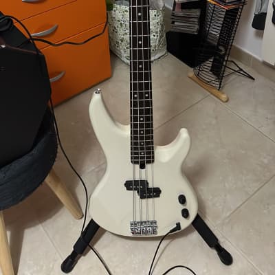 ベース YAMAHA RBX My first bass (Yamaha RBX 250)!!! Bought it off a friend for