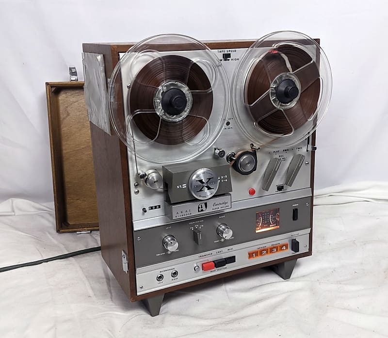 Akai X-1800SD Reel to Reel / 8 Track Tape Recorder 1970 - w/ Original Cover